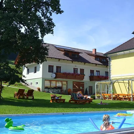Steinerhof In Kaernten Vakantieboerderij *